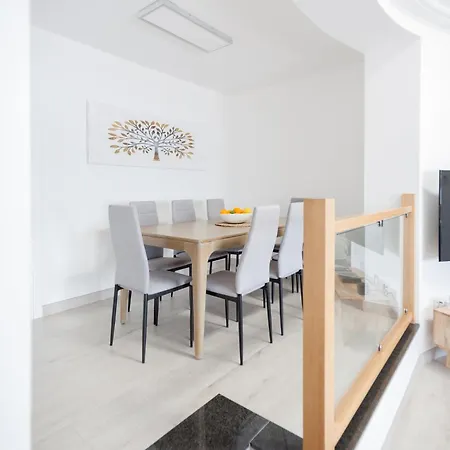 4 Bedroom Mimi With Private Heated Pool