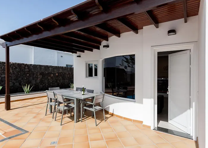 Villa 4 Bedroom Mimi With Private Heated Pool *