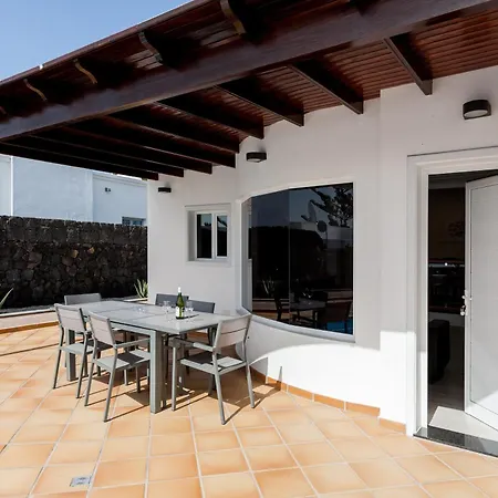 Villa 4 Bedroom Mimi With Private Heated Pool *