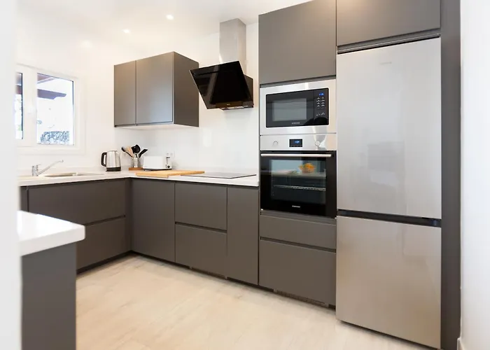 4 Bedroom Mimi With Private Heated Pool *