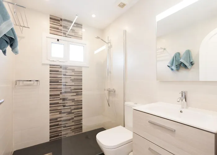 4 Bedroom Mimi With Private Heated Pool Вилла